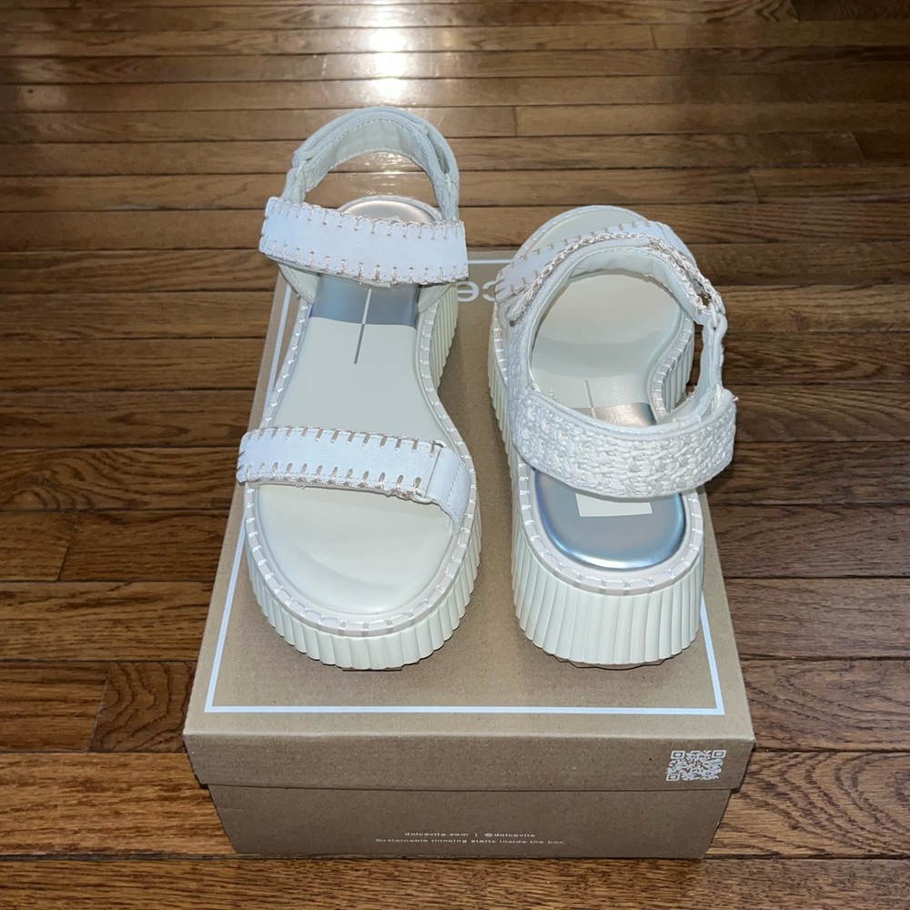 Dolce Vita Debra Platform Sandals Ivory Suede Women’s Size 10 Contrast Stiching - Picture 6 of 9